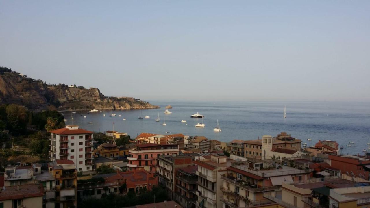 Baia Taormina Apartment Giardini-Naxos Zewnętrze zdjęcie